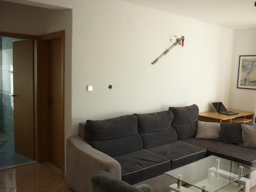 Apartments Nikola ปูชิสชา ภายนอก รูปภาพ